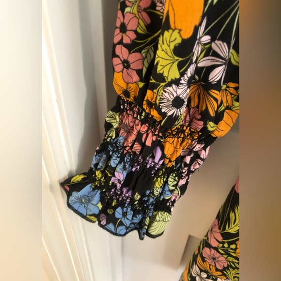 WAYF FLORAL DRESS - Picture 3 of 5